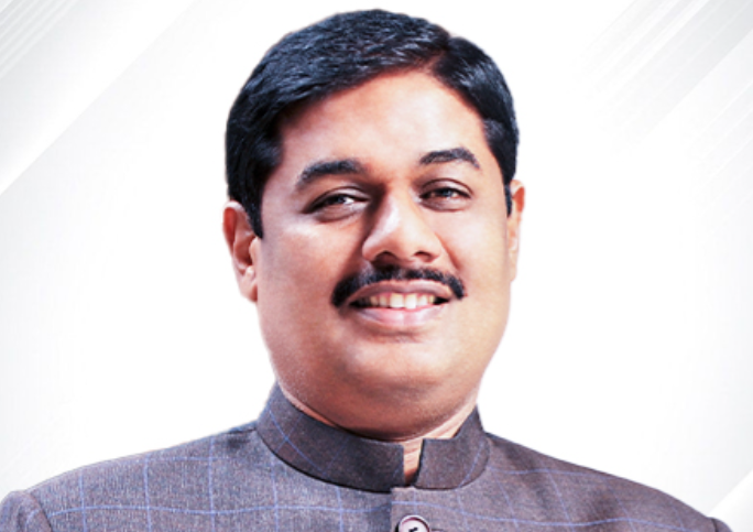 Dr. Ravi Pachamuthu